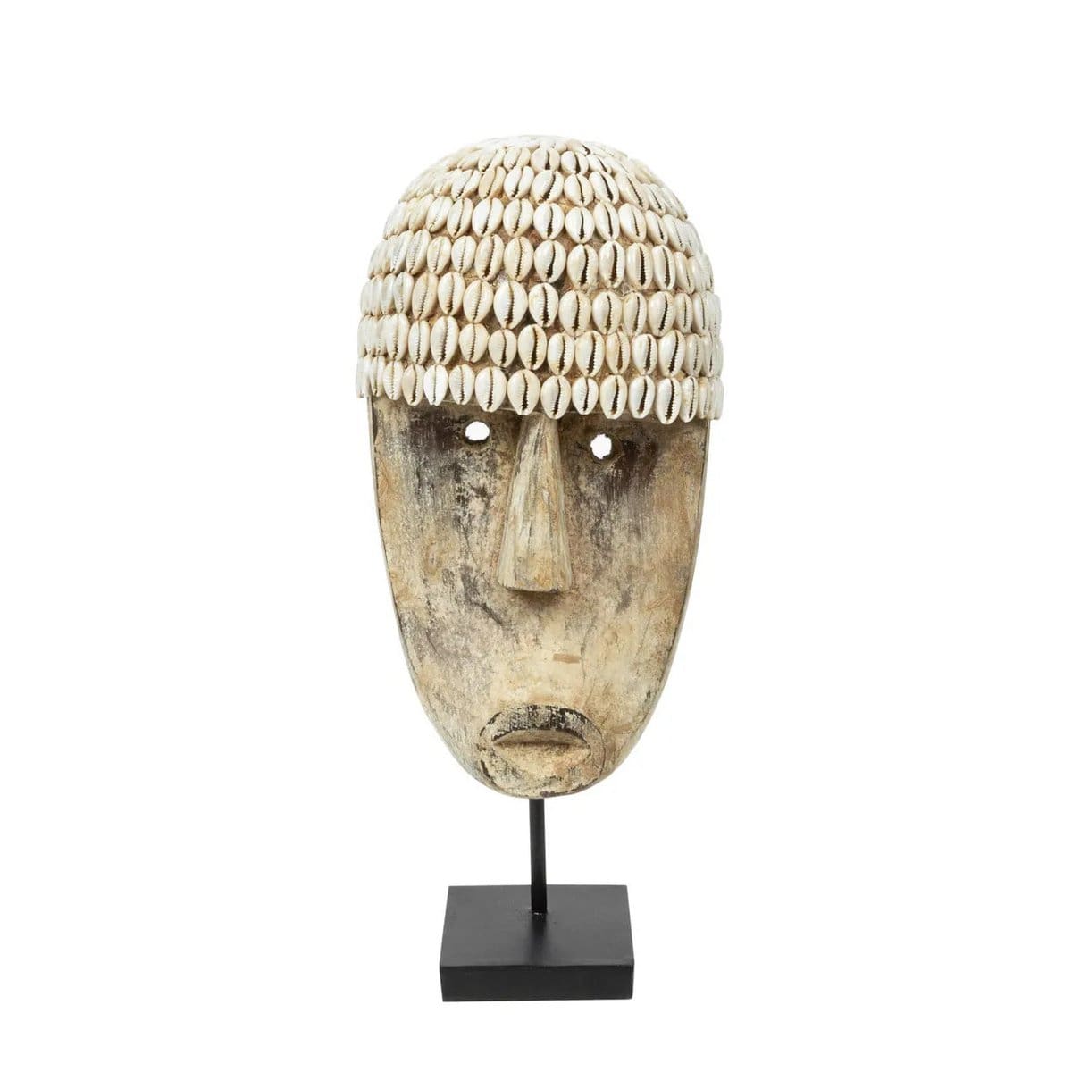 Rituel de Coquillage – Sculpture faciale artisanale en bois et cauris (format moyen)