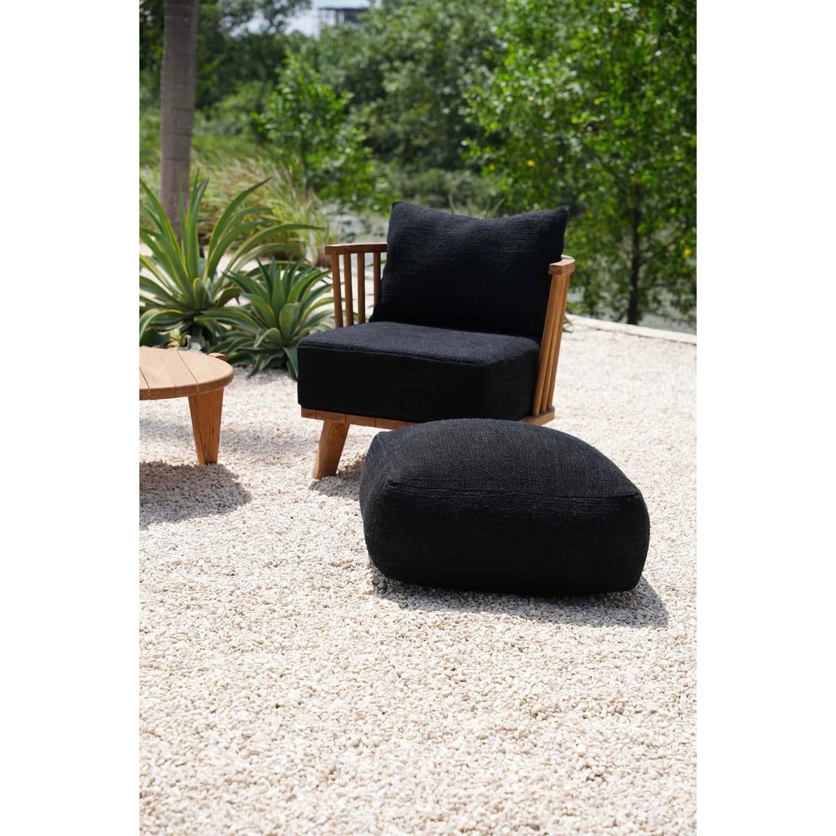 Pouf moelleux – Design compact en tissu noir, idéal pour salon ou chambre (neuf)