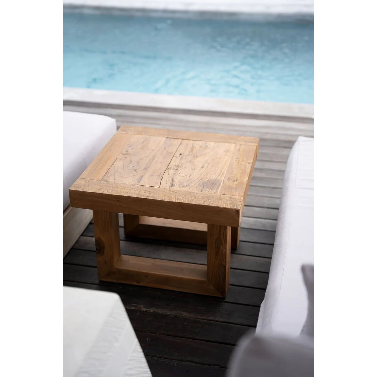 Table d’appoint naturelle – Teck de récupération, fabrication artisanale indonésienne (neuf)