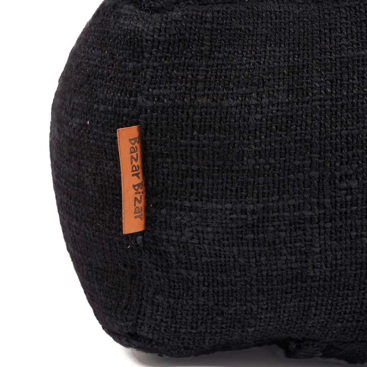 Pouf moelleux – Design compact en tissu noir, idéal pour salon ou chambre (neuf)