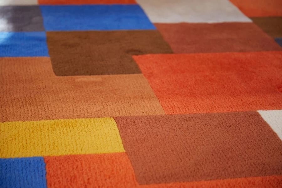Tapis Sonia Delaunay « Labyrinthe » – Édition Artcurial n°58/150, laine nouée main, 1980