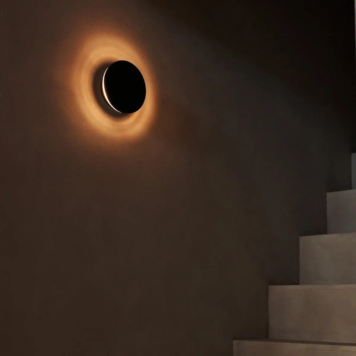 Applique murale sans fil rechargeable Lou Black – Design minimaliste et lumière chaude (pièce neuve)