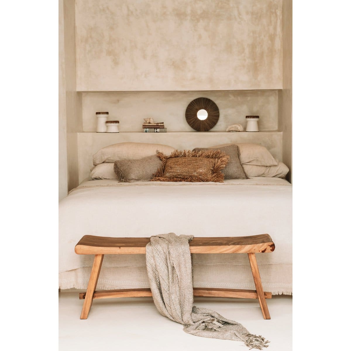 Banc Suar Nature – Bois massif sculpté à la main (120 cm, pièce neuve)