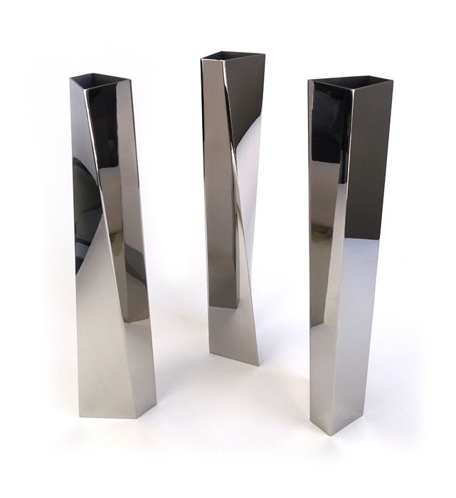 Alessi - Zaha Hadid - Vase (3) - Crevasse - Acier inoxydable 18/10 poli miroir
