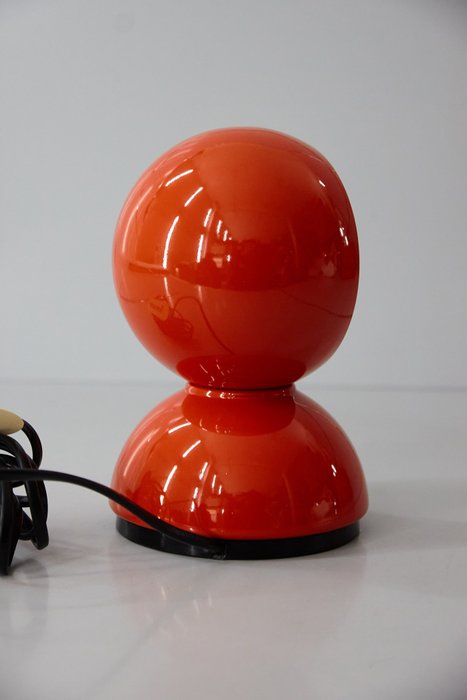 Artemide - Vico Magistretti - Lampe de table - Eclisse - Orange - Métal