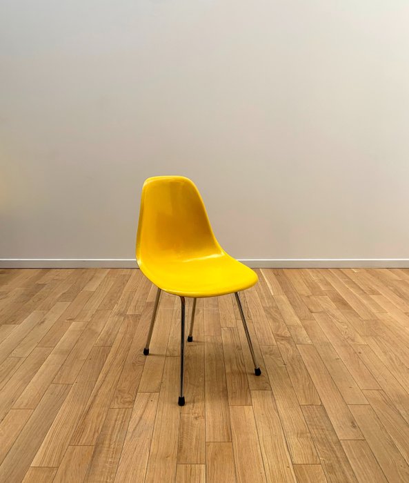 Mobilier International - Herman Miller - Chaise (8) - DSX - Fibre de verre
