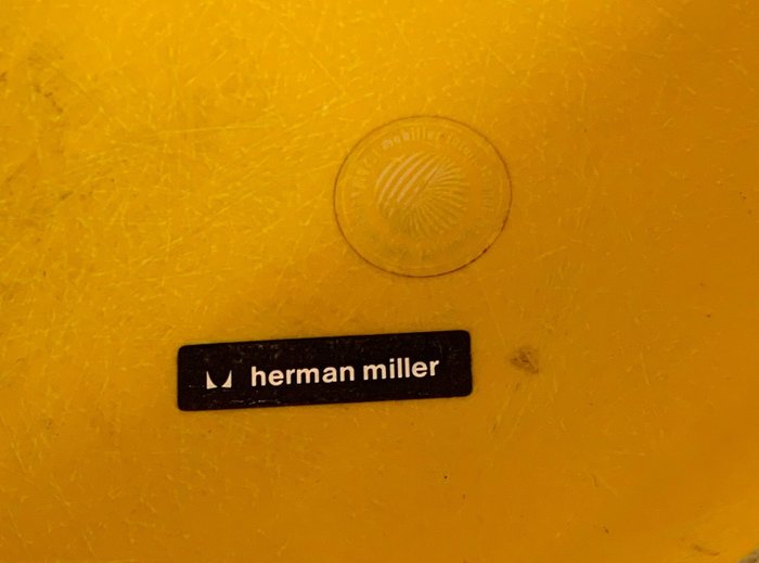 Mobilier International - Herman Miller - Chaise (8) - DSX - Fibre de verre
