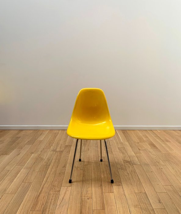 Mobilier International - Herman Miller - Chaise (8) - DSX - Fibre de verre