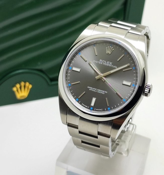 Rolex - Oyster Perpetual 39 