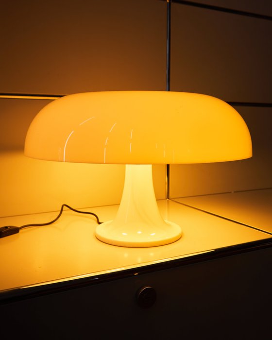 Artemide - Giancarlo Mattioli - Lampe de table - Nesso - Blanc - Polycarbonate
