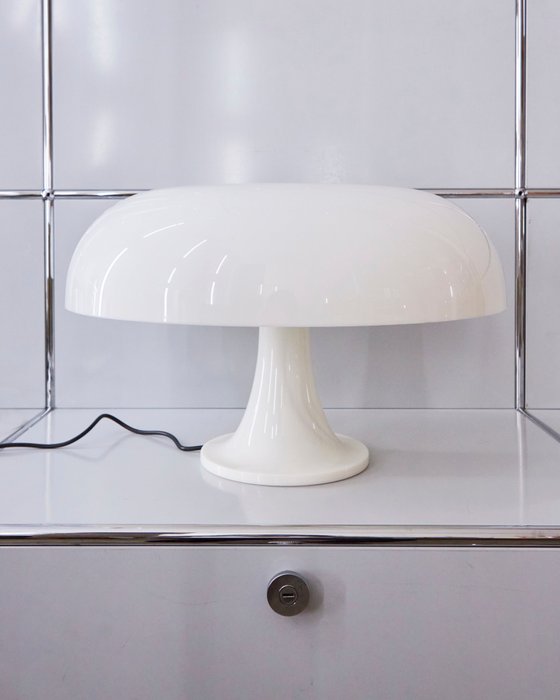 Artemide - Giancarlo Mattioli - Lampe de table - Nesso - Blanc - Polycarbonate