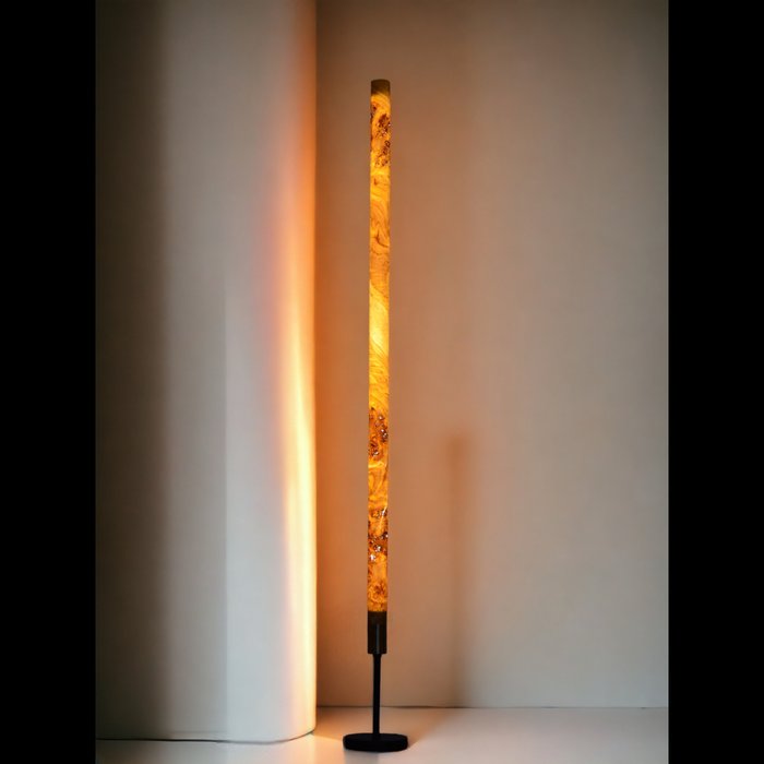 Veneerlamps - Tadeusz Piesiak - Lampadaire - Lumière mince et sereine - Peuplier - Lampe de sol en placage de bois