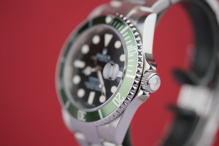 Rolex - Submariner Date - 16610LV (Kermit) - Homme - 2000-2010