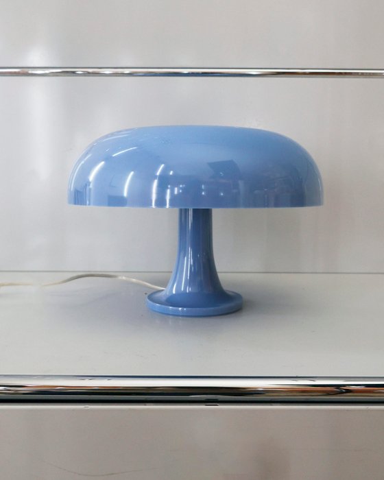Artemide - Giancarlo Mattioli - Lampe de table - Nessino - Bleu clair - Polycarbonate - Édition spéciale