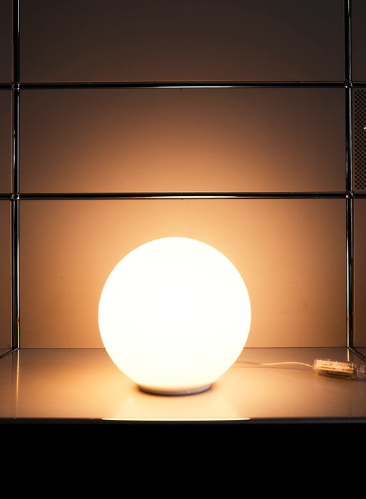 Artemide - Michele De Lucchi - Lampe de table - Tableau 25 des Dioscures - Verre
