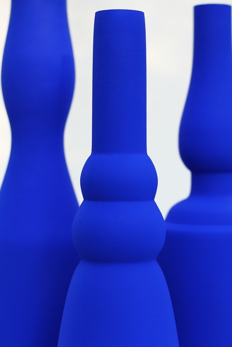 Morandi - Homage to Giorgio Morandi & Yves Klein - Vase - Collection exclusive - IKB
