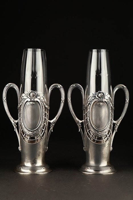 Quist - Vase - Plaqué(e) argent - Une paire de vases