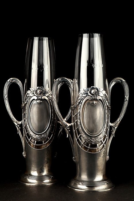 Quist - Vase - Plaqué(e) argent - Une paire de vases