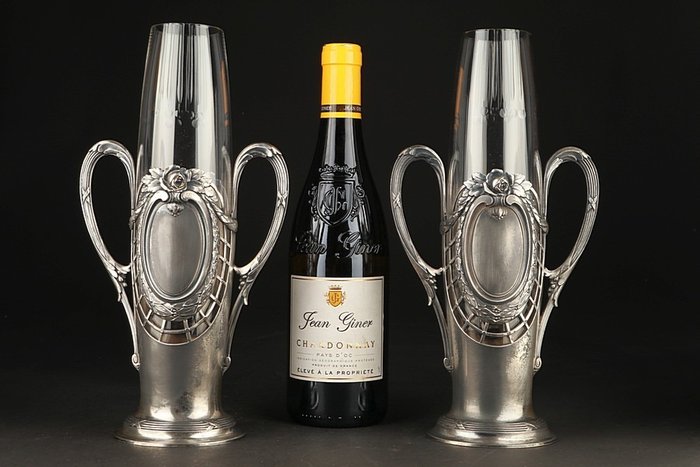 Quist - Vase - Plaqué(e) argent - Une paire de vases