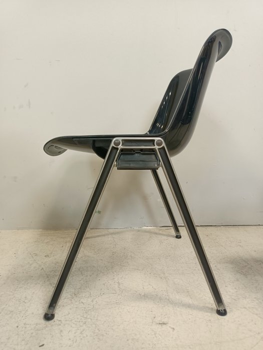 Tecno - Osvaldo Borsani - Chaise (3) - MODUS SM 203 - Aluminium, Plastique - Empilables