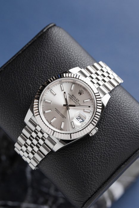 Rolex - Datejust 41 - Silver Dial - Fluted Bezel - 126334 - Homme - 2024