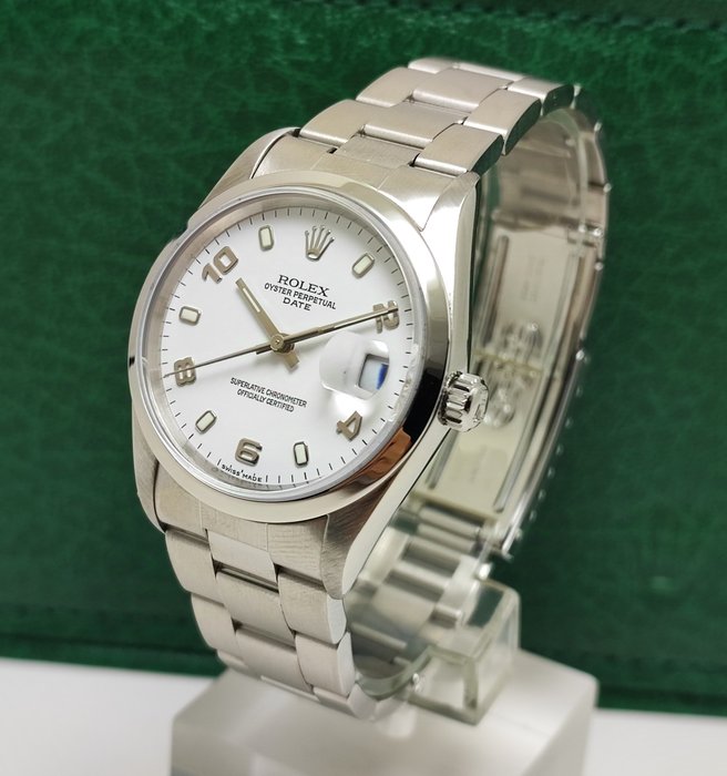 Rolex - Oyster Perpetual Date - Ref. 15200 - Homme - 2006