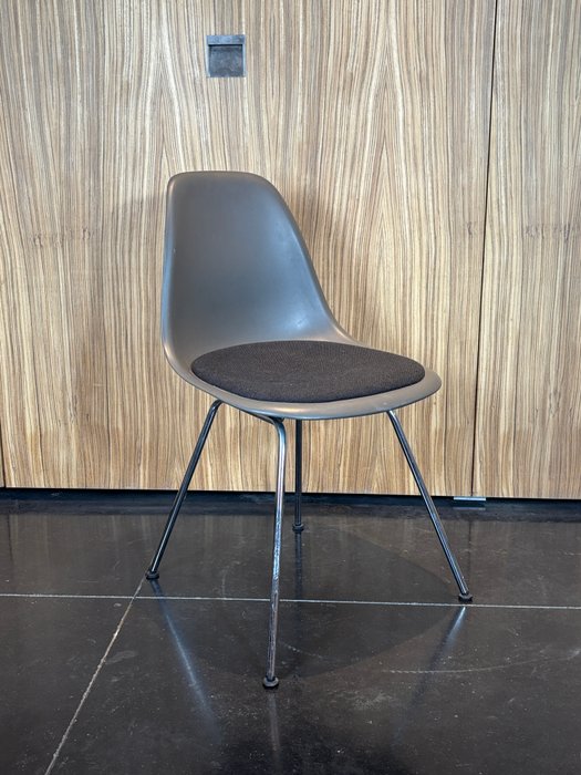 Vitra - Charles & Ray Eames - Chaise - DSX - Métal, Polypropylène