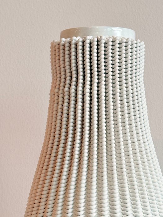 Lea Studios - Ionela Bellato - Vase - Porc-épic - Faïence