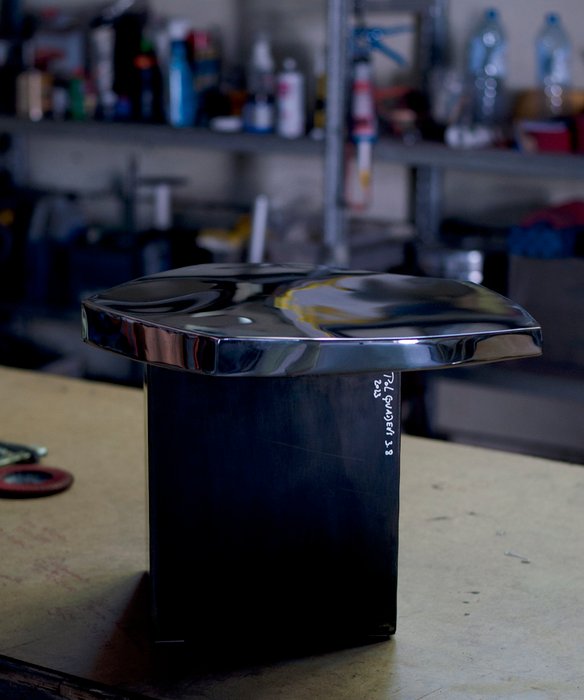 Pol Quadens - Table basse - Acier inoxydable - Pebble table