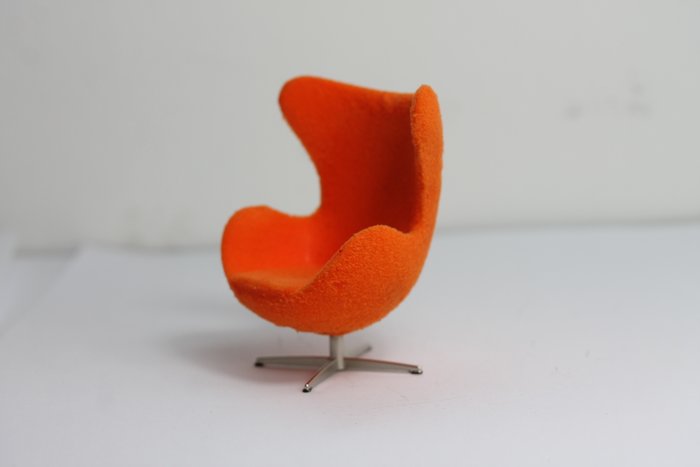 Minimii - Arne Jacobsen - Chaise longue - Fauteuil Lounge Oeuf Miniature - polyuréthane, acier (inoxydable)