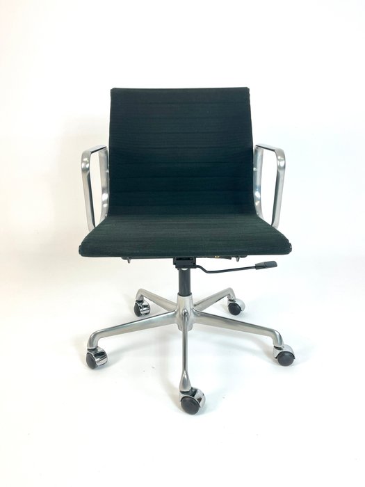 ICF - Charles & Ray Eames - Chaise de bureau - EA117 - Aluminium, Textile