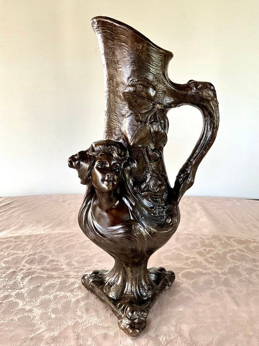 E. Gregoire - Vase - Régule - Grand vase pichet