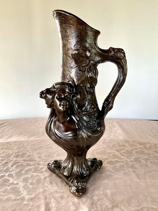 E. Gregoire - Vase - Régule - Grand vase pichet