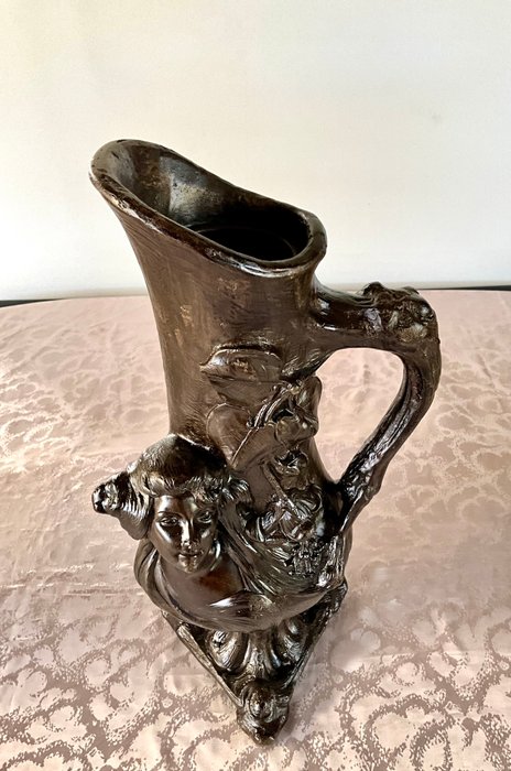 E. Gregoire - Vase - Régule - Grand vase pichet