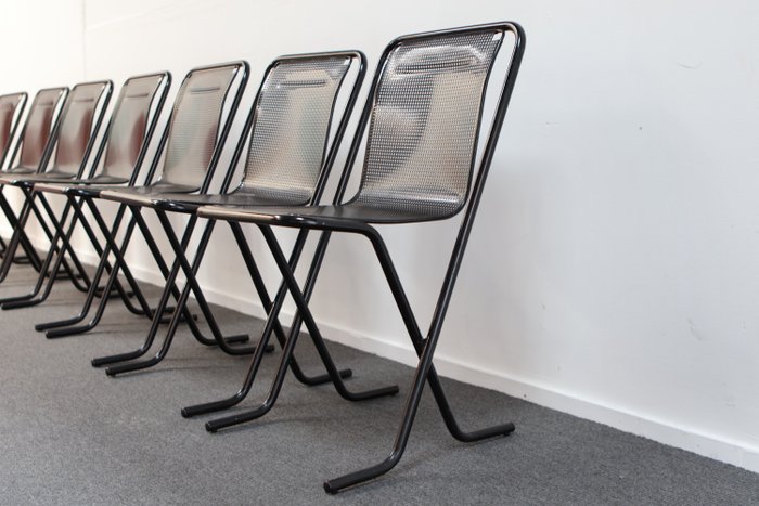 Arrben - Chaise (8) - Kangourou - Acier - Ensemble de huit chaises en métal noir