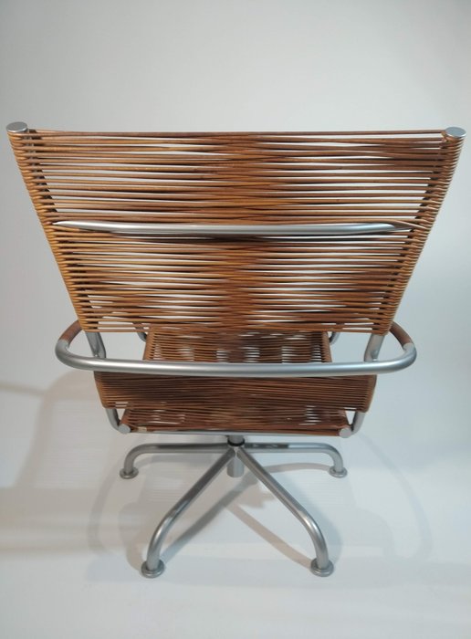 Vittorio Bonacina - Tito Agnoli - Fauteuil avec repose-pied (2) - Modèle B avec Ottoman (Pouf) - Acier - Chaise Bonacina Boss modèle B