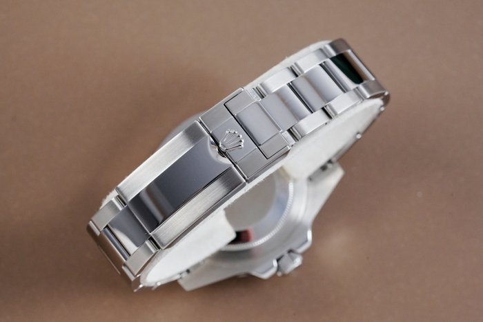 Rolex - GMT-Master II Ceramic Bezel - 116710LN - Homme - 2000-2010