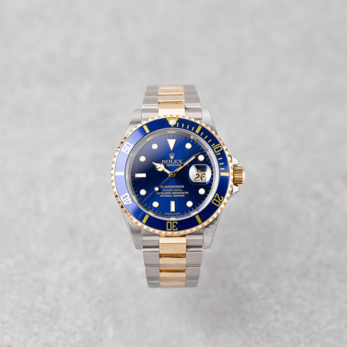 Rolex - Submariner Date - %27Like New%27 - 16613LB - Homme - 2004