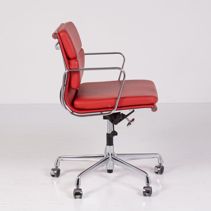 Vitra - Charles Eames, Ray Eames - Chaise de bureau - Coussinet souple - Aluminium, Cuir