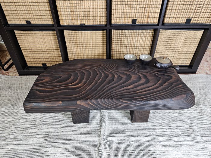Dean Marino - Dean Marino - Table basse - Saisei - cèdre du Liban - Wabi-sabi
