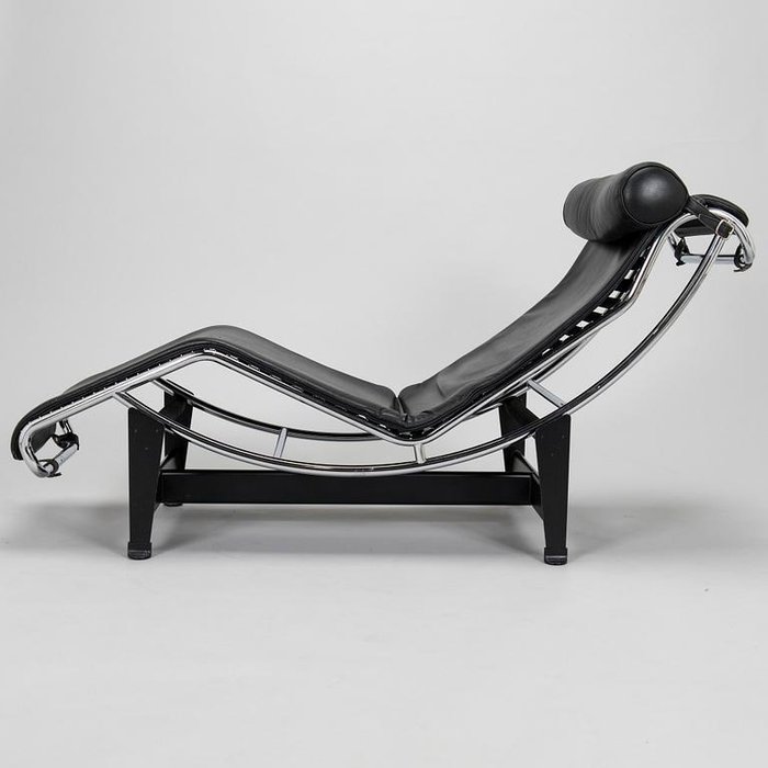 Cassina - Charlotte Perriand, Le Corbusier - Chaise longue - LC4 - Acier - LC4 iconique