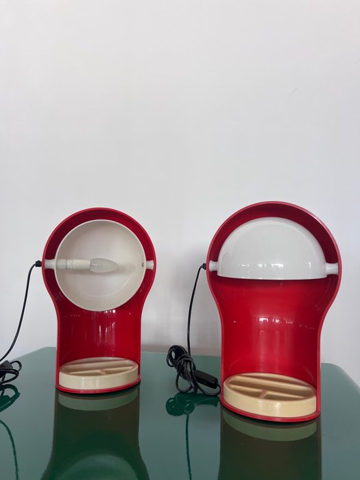 Artemide - Vico Magistretti - Lampe de table (2) - télégone - Plastique