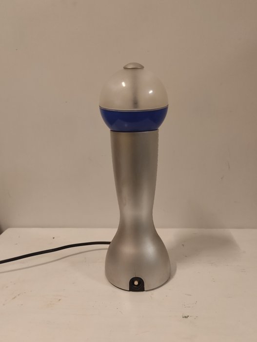 Artemide - Lampe de table - Guilde - Plastique - Conception Silvia Capponi