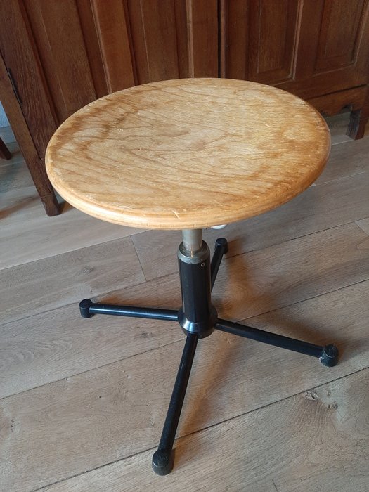 Wilde + Spieth - Tabouret - Acier - Chaise pivotante, rareté