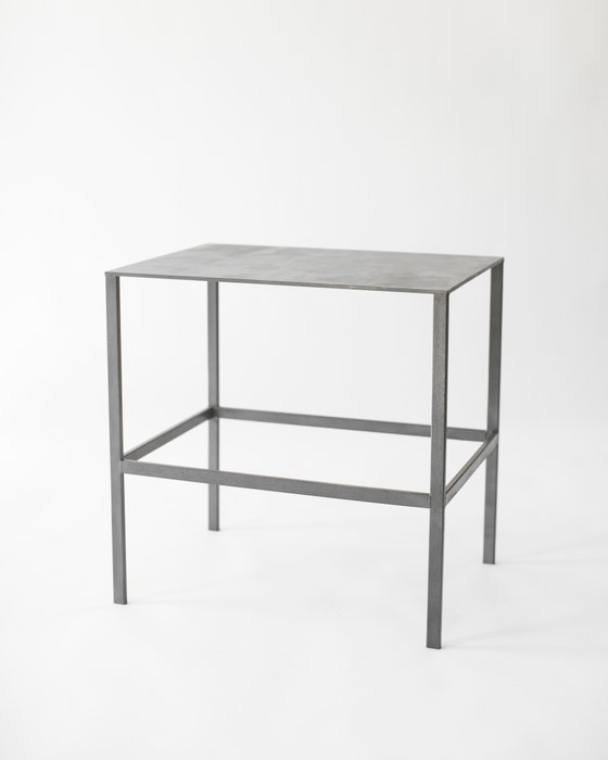 Ros Khavro - Table basse - Acier - 50x51x37cm