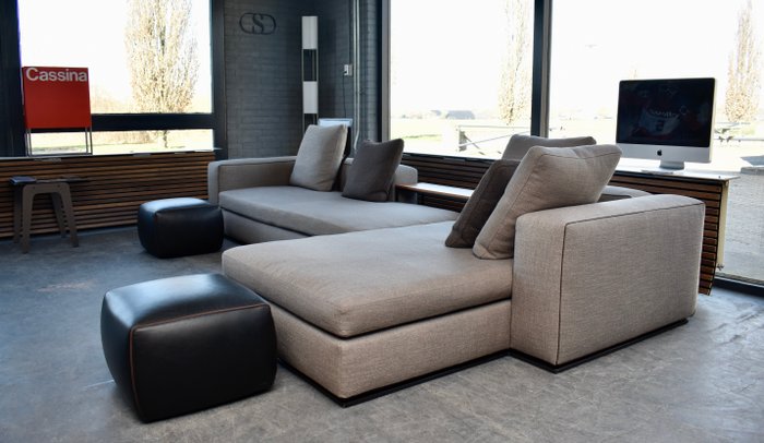 Minotti - Rodolfo Dordoni - Canapé (5) - Léonard - Salon - modulaire - zadelleder - Cuir naturel - table (2) - repose-pieds (2)