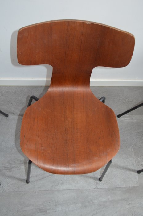 Fritz Hansen - Arne Jacobsen - Chaise (4) - Fauteuil en marteau - Contreplaqué, Teck