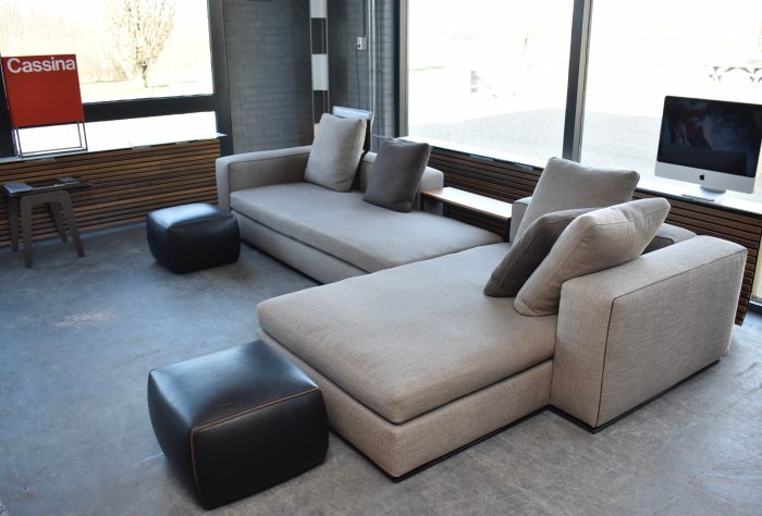 Minotti - Rodolfo Dordoni - Canapé (5) - Léonard - Salon - modulaire - zadelleder - Cuir naturel - table (2) - repose-pieds (2)