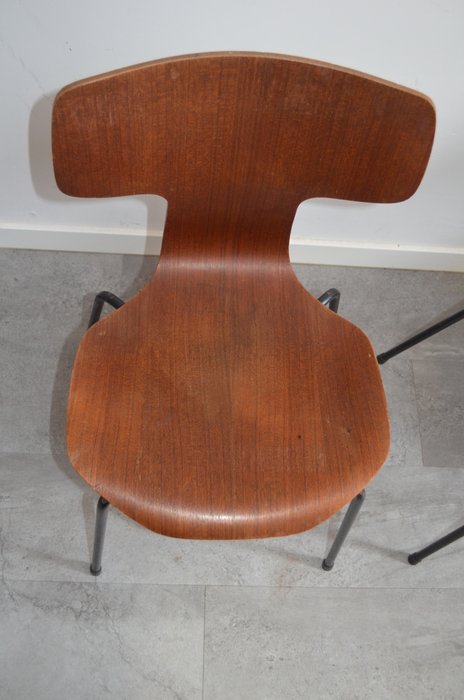 Fritz Hansen - Arne Jacobsen - Chaise (4) - Fauteuil en marteau - Contreplaqué, Teck