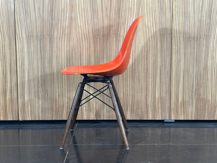 Charles Eames, Ray Eames - Chaise - DSW - Bois, Fibre de verre